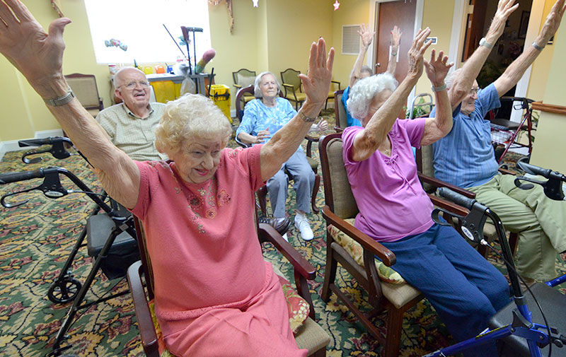 birmingham-amenities Painting party at Regency Birmingham